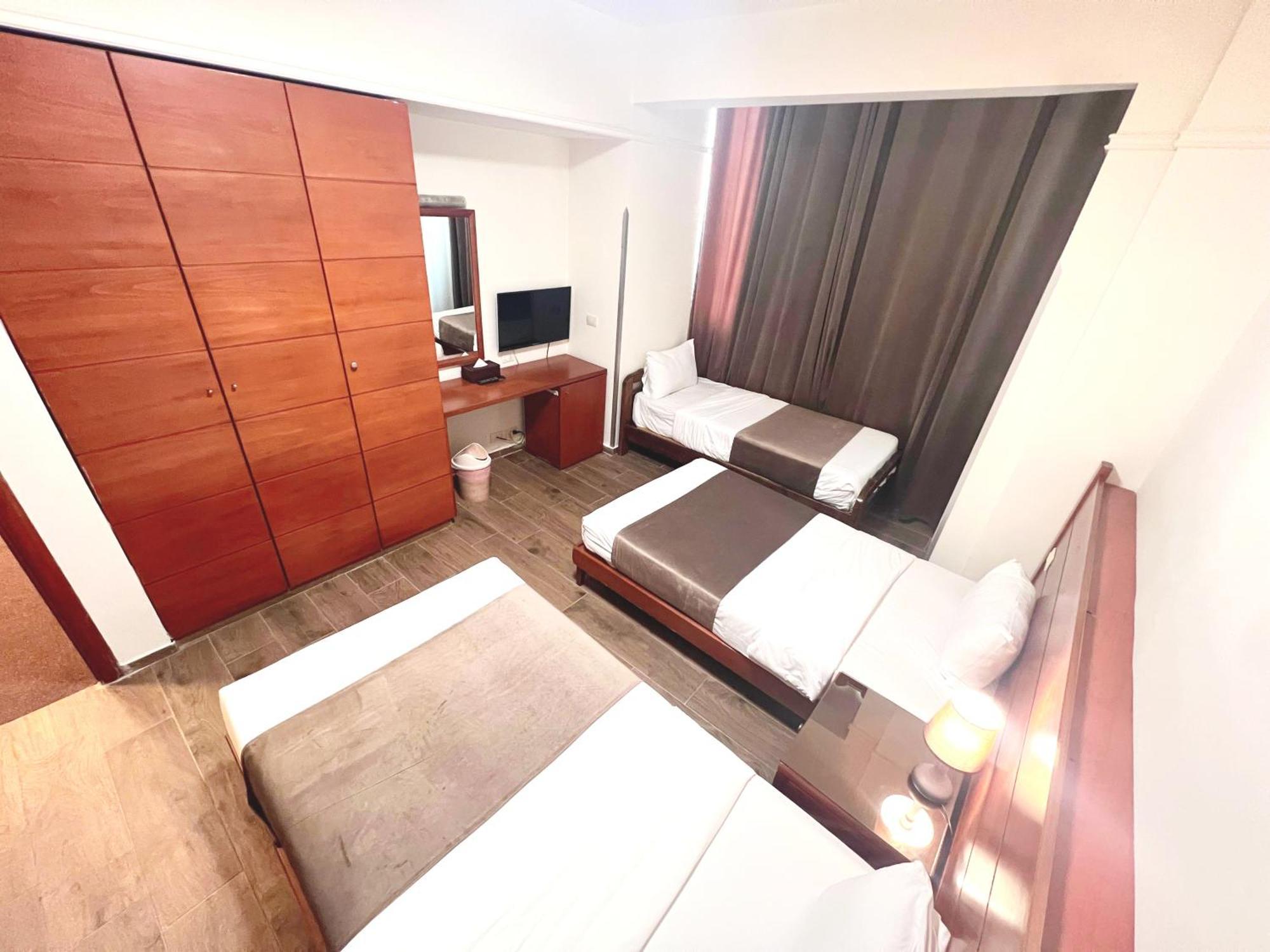 Caesar'S Park Hotel Beirut Exterior photo