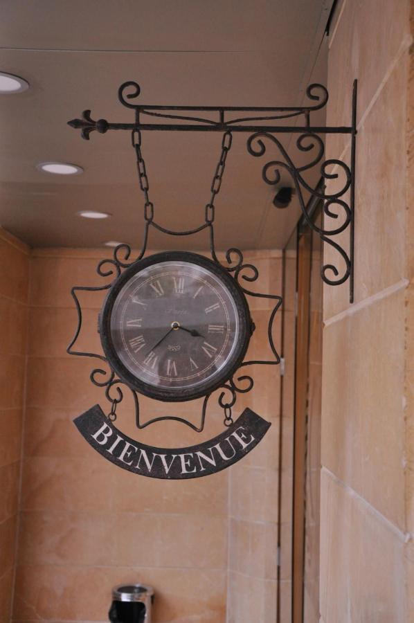 Caesar'S Park Hotel Beirut Exterior photo